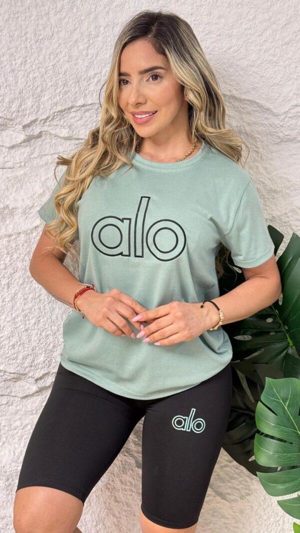 Conjunto biker Alo bordado