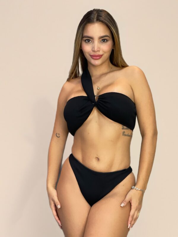 TRAJE DE BAÑO 3 PIEZAS ARGOLLA