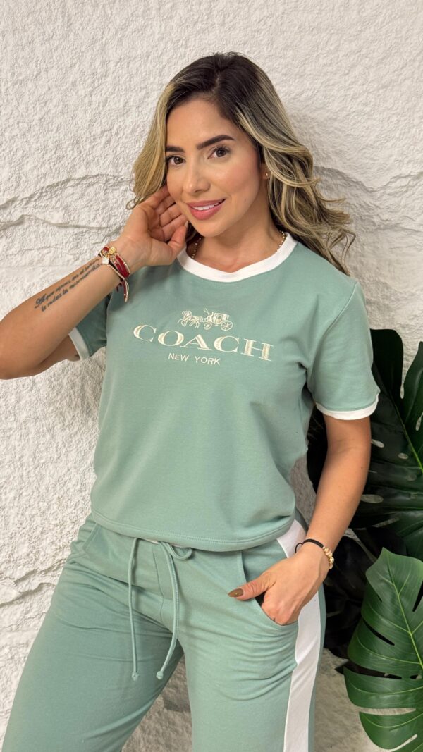 Conjunto coach bordado