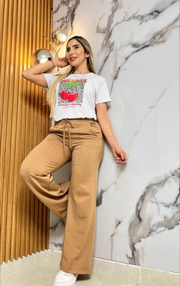 Conjunto bota campana cereza